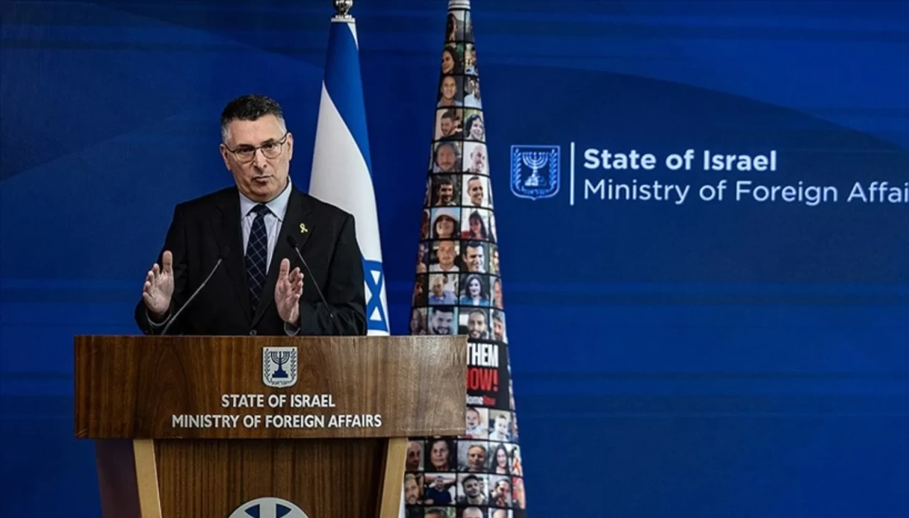 İsrail Dışişleri Bakanı Saar: Hizbullah yeniden silahlanma çabası içinde