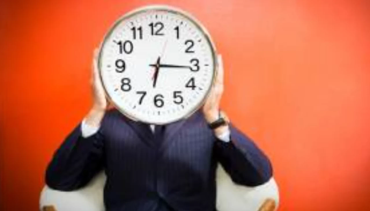 Bedeniniz 24 saatte neler yaşıyor? Uyanıştan derin uykuya şaşırtıcı zaman çizelgesi!