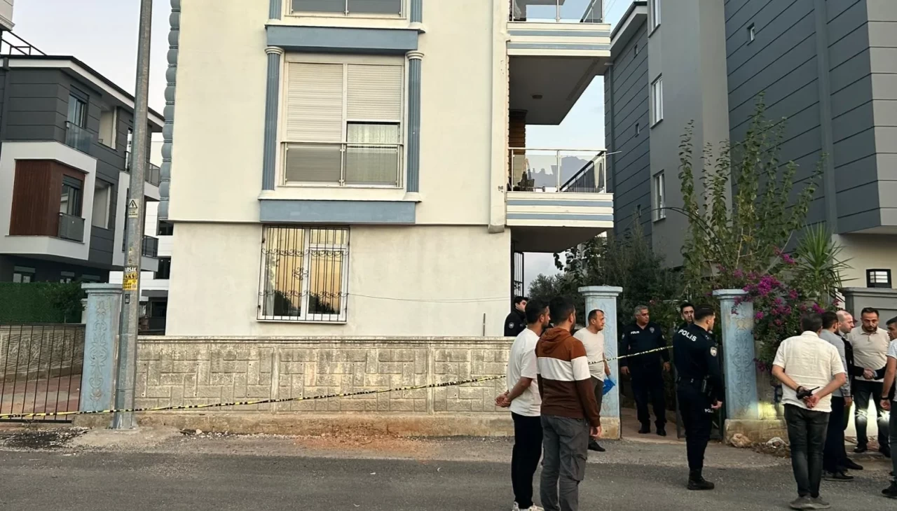 Polis dehşeti: Eşini ve iki çocuğunu tabancayla öldürdü