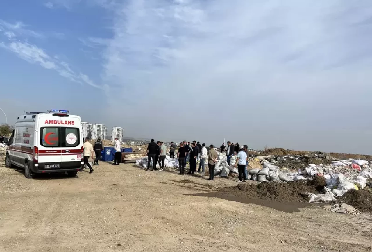 Çekyata iple bağlanmış halının içinden ceset çıktı