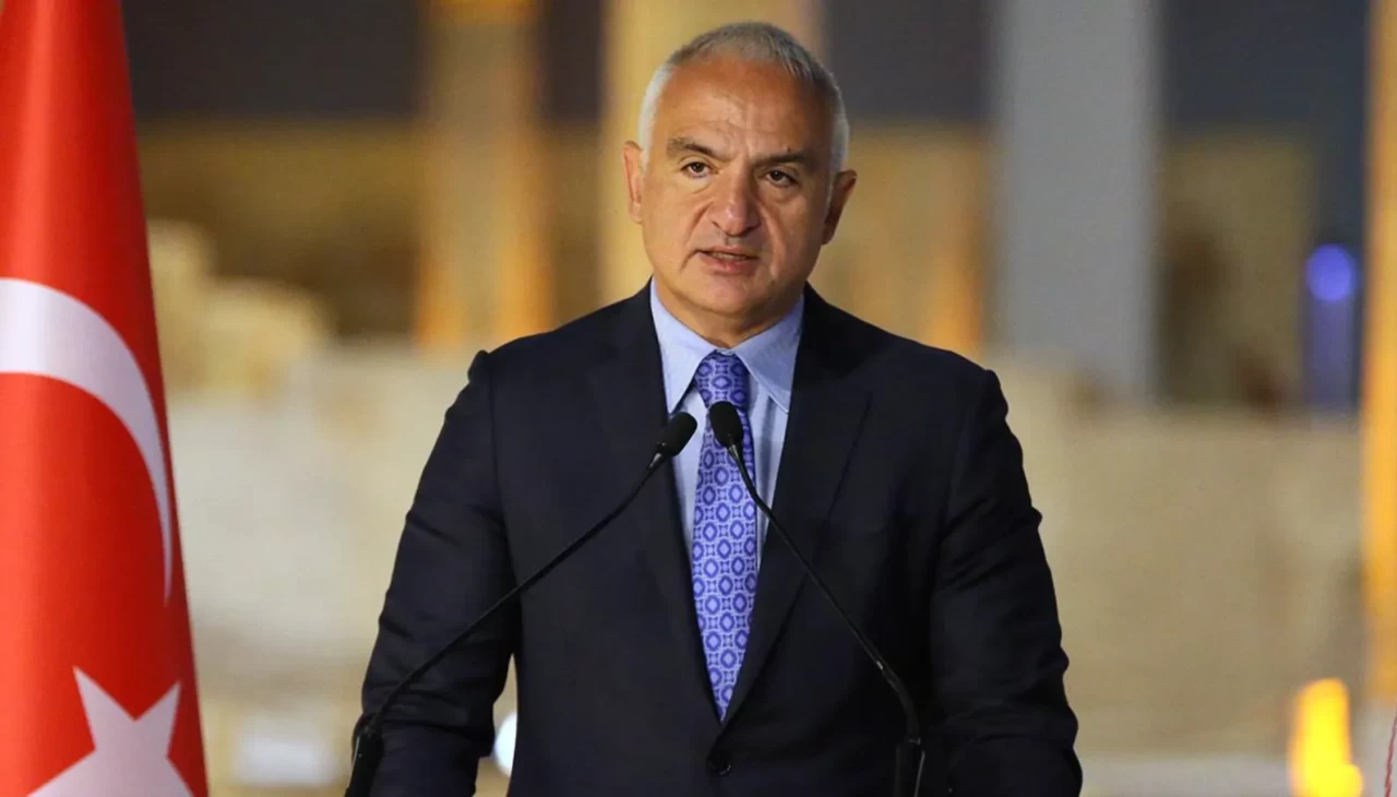 Bakan Ersoy, Mısır’daki Büyük Mısır Müzesi açılışına katıldı