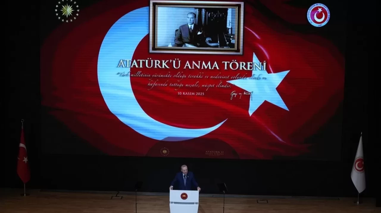 Cumhurbaşkanı Erdoğan: Atatürk'e yönelik hakaretamiz ifadelere karşıyız