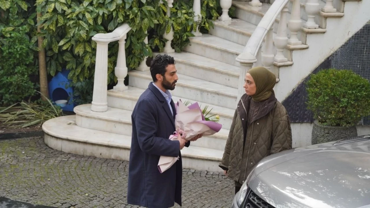 Kızılcık Şerbeti’nde büyük ayrılık! Nursema, Firaz’dan boşanıyor mu? Kararı herkesi şaşkına çevirecek!