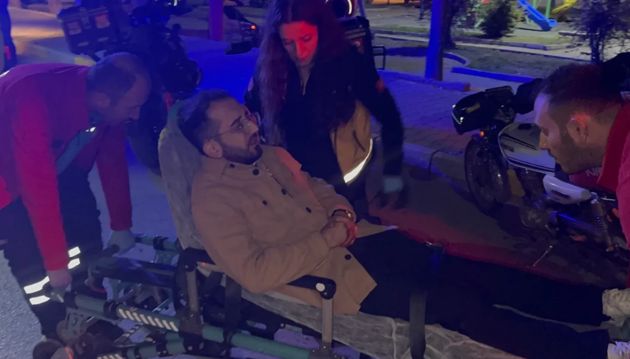 Aksaray’da parkta oturan genç bıçaklandı: Şüpheli kaçtı