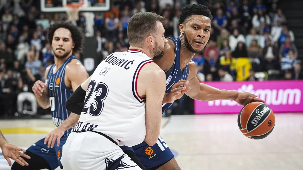 Anadolu Efes, EuroLeague'de uzatmada yıkıldı | Maç Sonucu: Anadolu Efes 93-97 EA7 Emporio Armani Milan