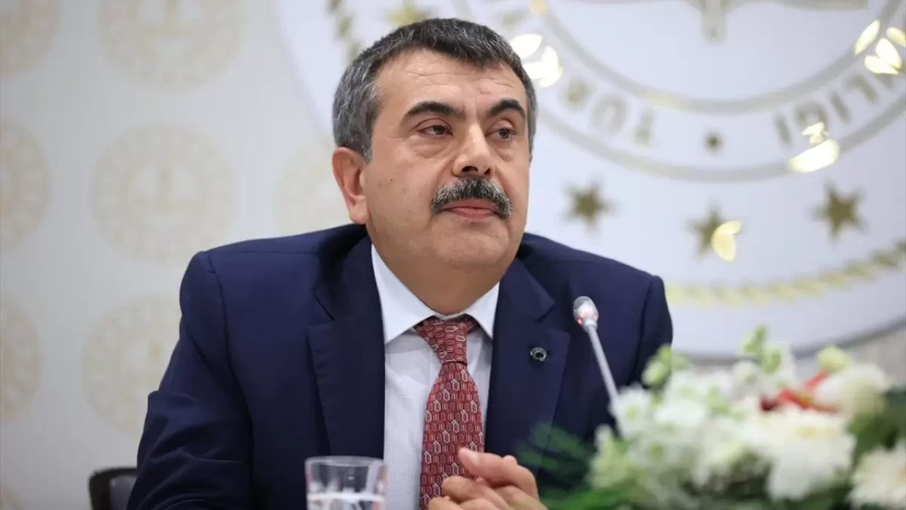 Milli Eğitim Bakanı Tekin'den vefat eden eski AK Parti Milletvekili Öztürk için taziye mesajı