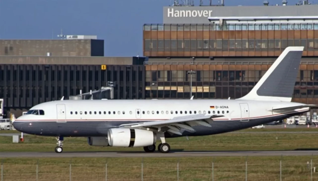 Hannover Havalimanı’nda dron alarmı! Uçuşlar durduruldu