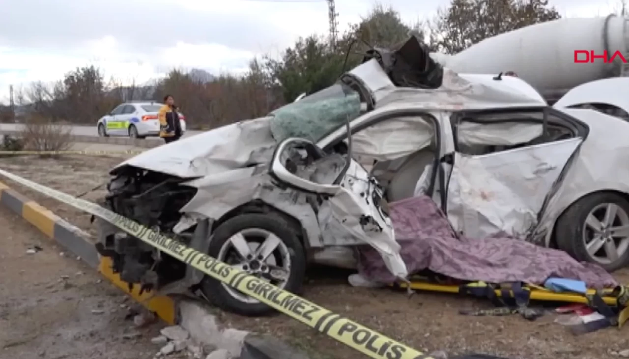 Burdur’da feci kaza! MAKÜ’lü akademisyen Serkan Doğan hayatını kaybetti