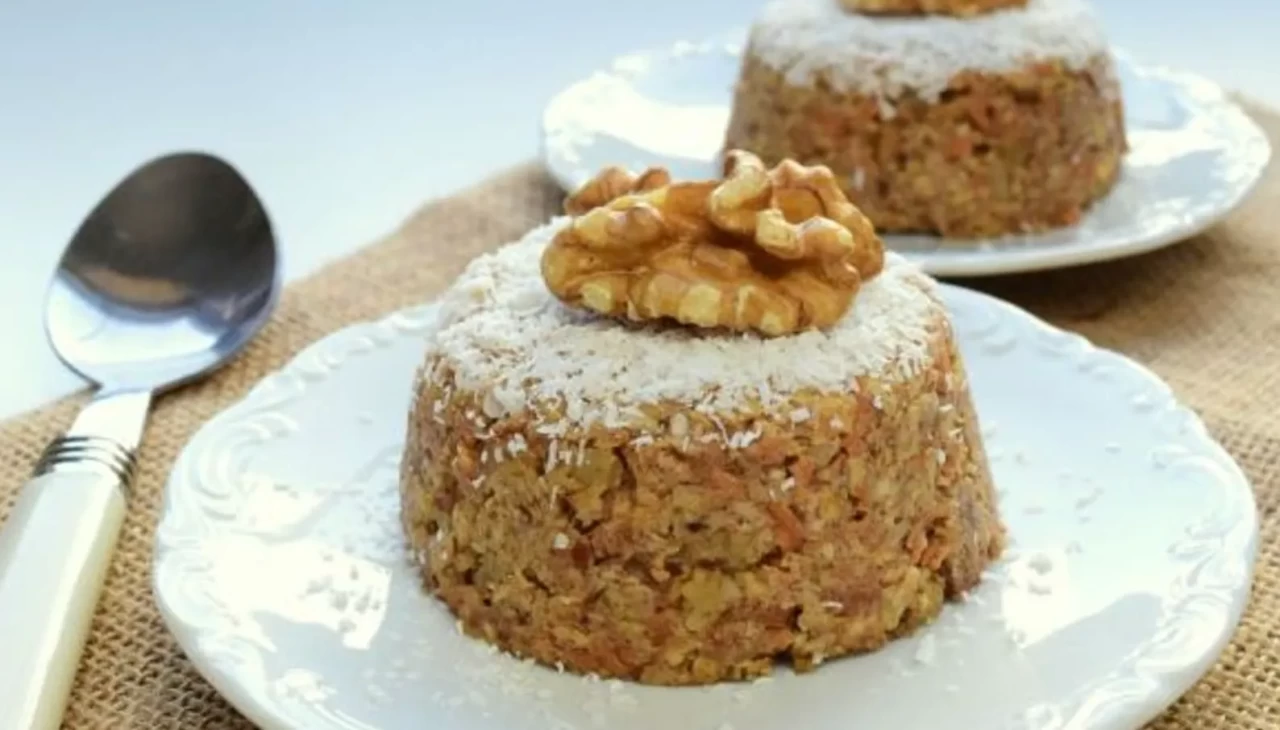 Havuç, bisküvi ve tarçının buluşması! Pişmeyen havuçlu kek lezzetiyle rakip tanımıyor