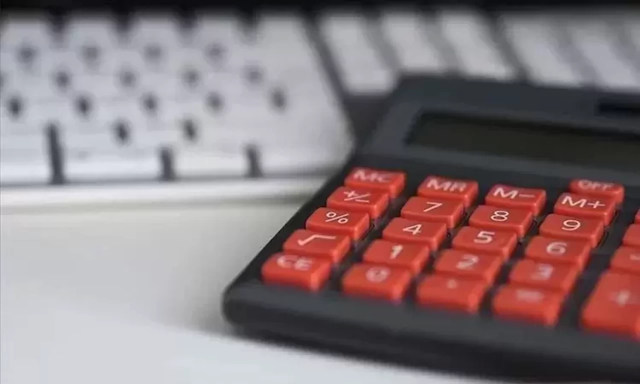 Hizmet üretim endeksi yıllık bazda arttı: Aylık bazda geriledi