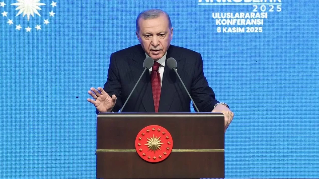 Cumhurbaşkanı Erdoğan'dan Özel'e sert tepki: Zihin fukara olunca akıl ukala olur