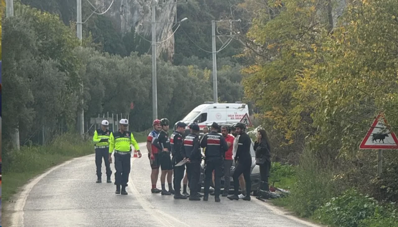 İznik’te otomobil bisikletli gruba çarptı: 2 yaralı