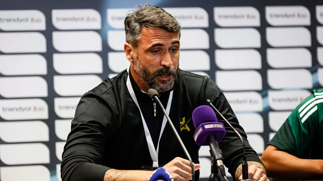 Hugo Almeida: “Oyuncularımla gurur duyuyorum, 10 kişi bile pozisyona girdik”