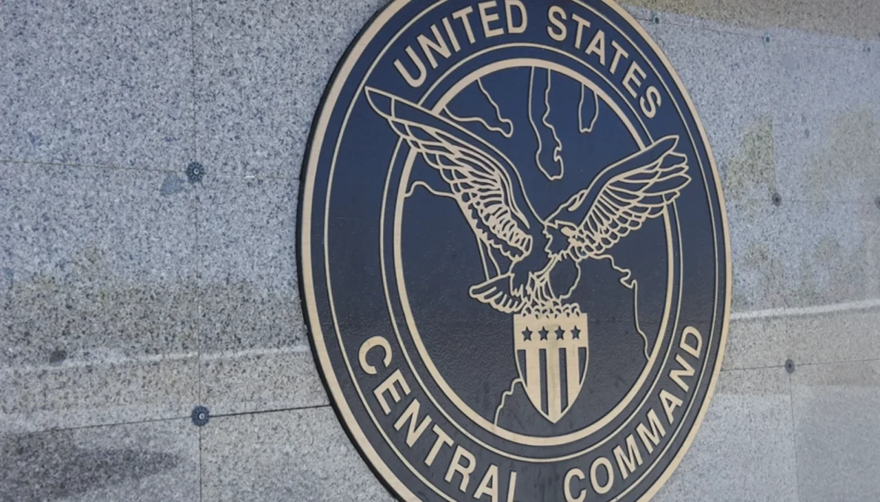 İran, Hürmüz Boğazı'nda bir gemiye el koydu