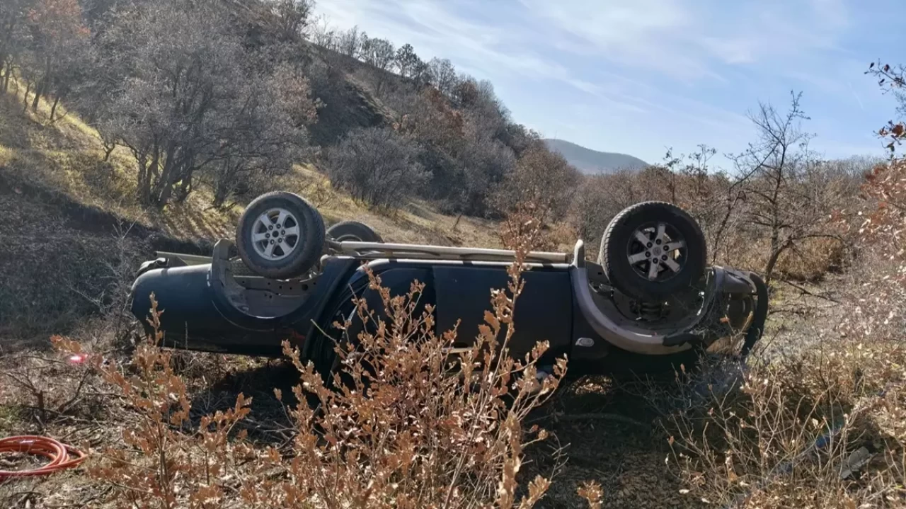 Sivas'ta pikap devrildi: Öğretmenden acı haber