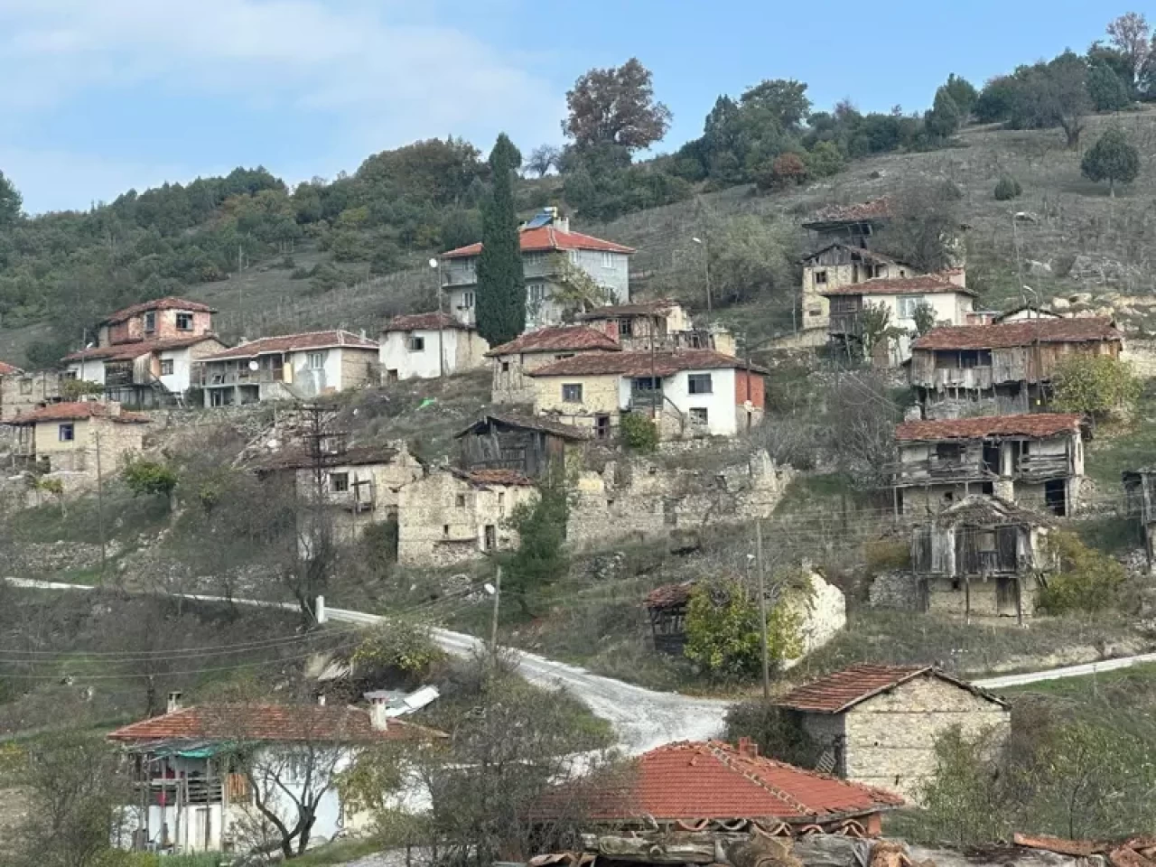 450 yıllık hayalet köy: Sadece 4 kişi yaşıyor