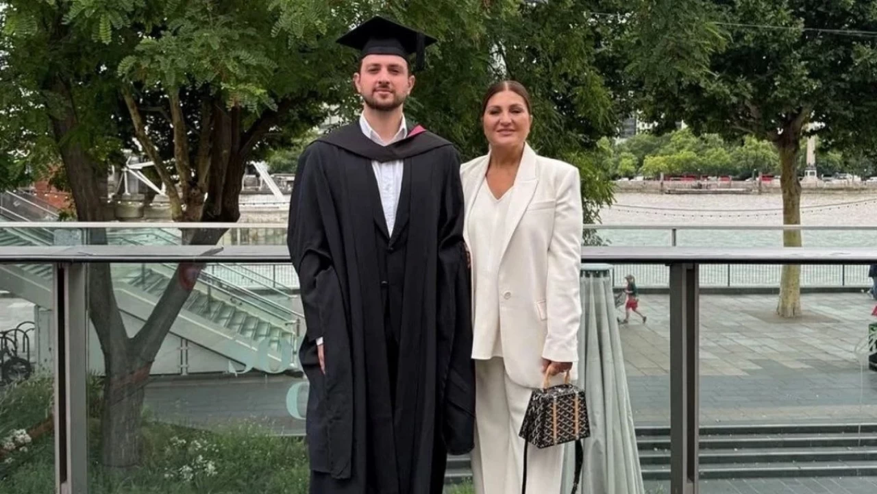 Emir Aksüt kimdir, kaç yaşında? Sibel Can ve Sulhi Aksüt'ün oğlu Emir Aksüt hakkında merak edilenler!