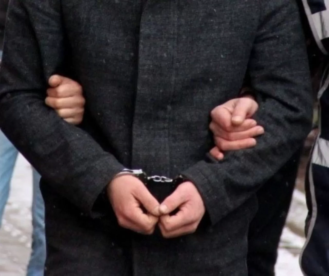 Eskişehir’de suç örgütüne operasyon: 21 gözaltı, silahlar ele geçti