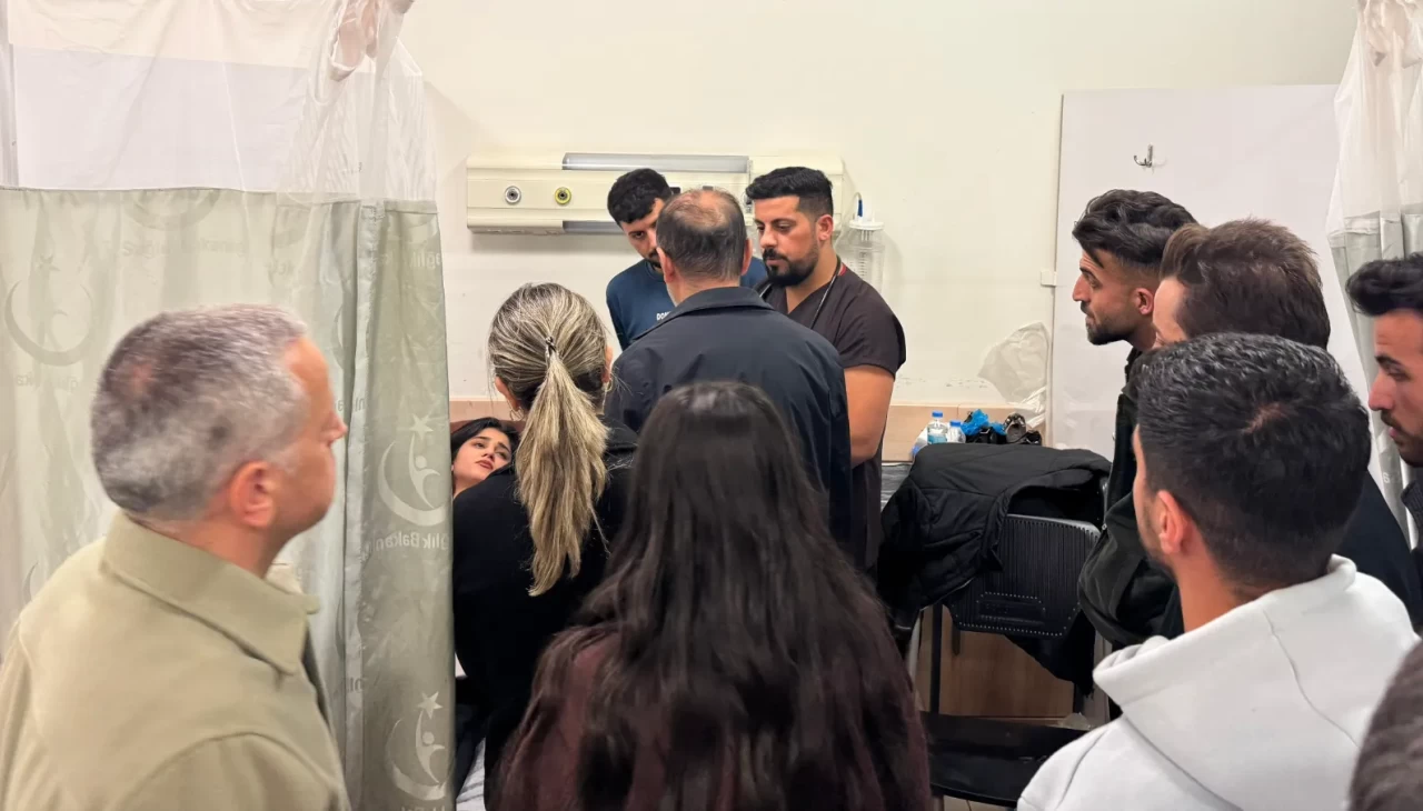 Adıyaman Besni’de KYK yurdunda toplu zehirlenme: 50 öğrenci hastaneye kaldırıldı