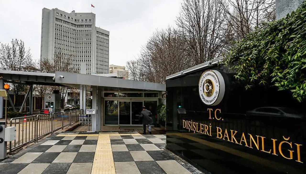 Yaralı 3 Filistinli Dışişleri Bakanlığı koordinasyonuyla Türkiye’ye getirildi