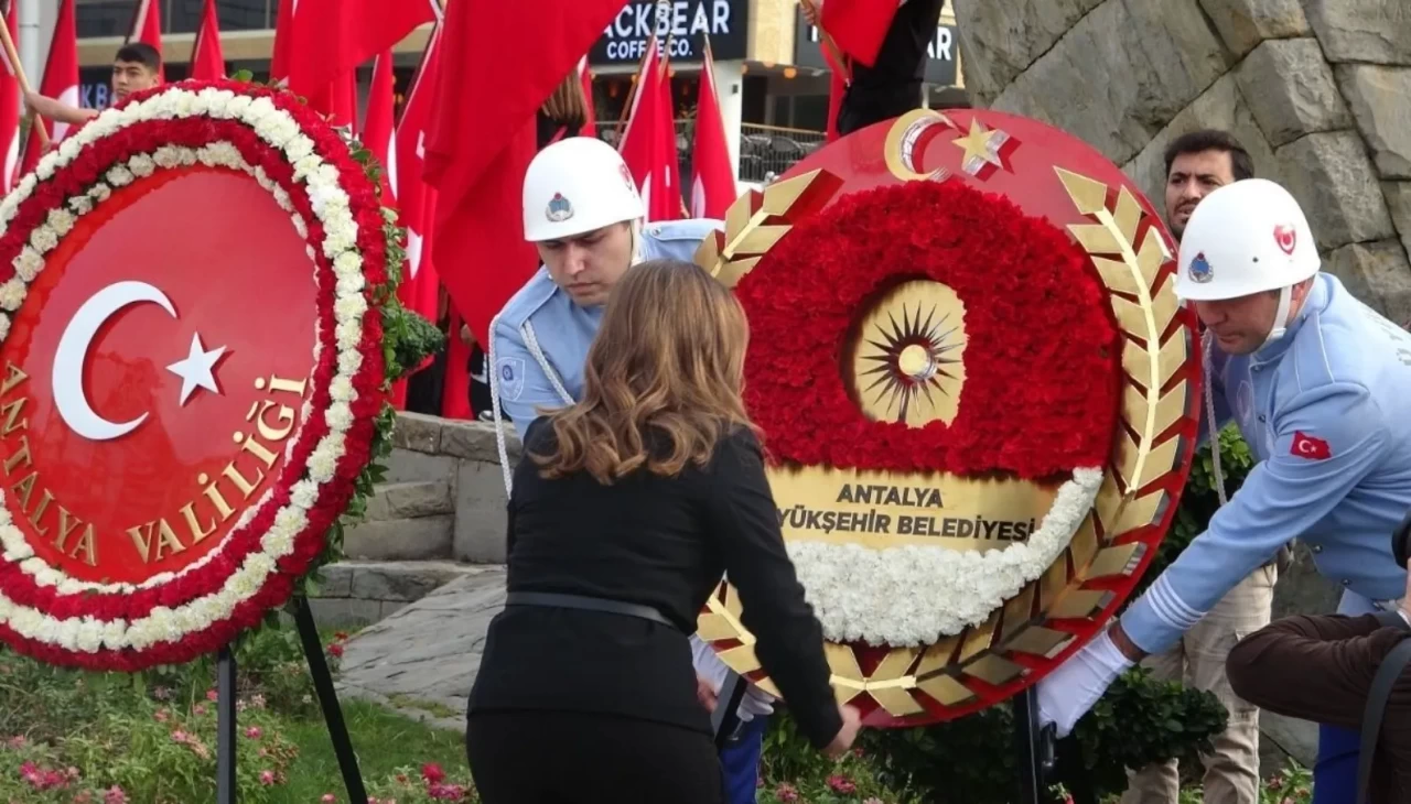 Atatürk 87. ölüm yılında Antalya ve Alanya’da anıldı