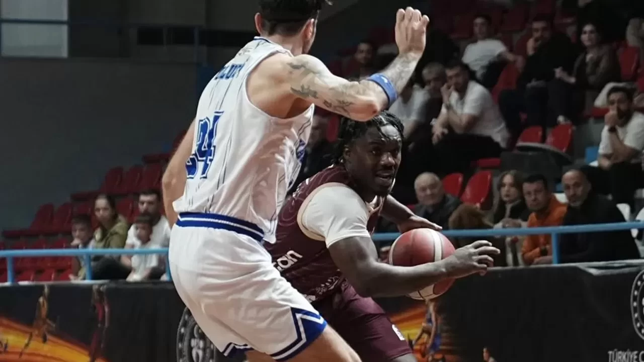 Türkiye Basketbol Ligi’nin 10. haftası iki karşılaşmayla başladı
