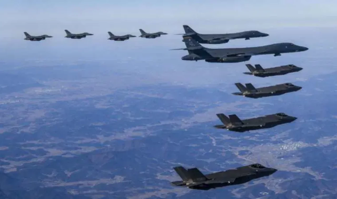 Japonya şimdi de Güney Kore ile gerildi: Ortak deniz tatbikatı ertelendi