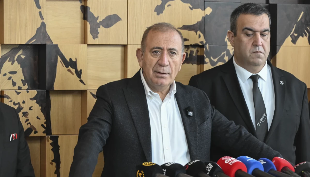 Özgür Özel'in gösteremediği cesareti Gürsel Tekin gösterdi! Davayı açtı!