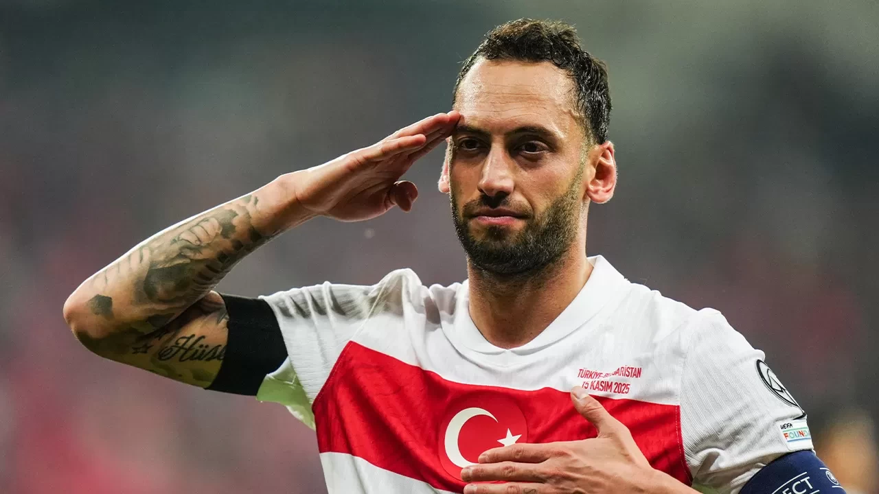 Hakan Çalhanoğlu, Bulgaristan maçındaki golünü şehitlere armağan etti