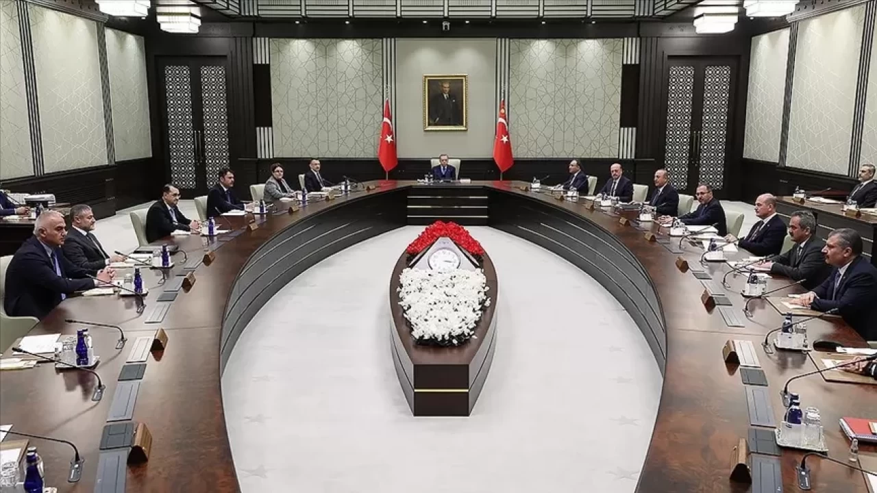 Kabine yarın toplanacak