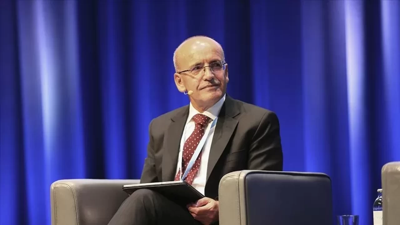 Bakan Şimşek, Merkez Bankasının Piyasa Katılımcıları Anketi'ni değerlendirdi