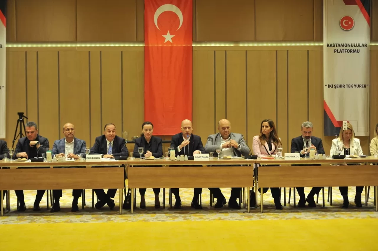 Kastamonulular Platformu’ndan İstanbul’da güçlü mesaj: “Kastamonuluları her alanda ilerletmek için bir aradayız”