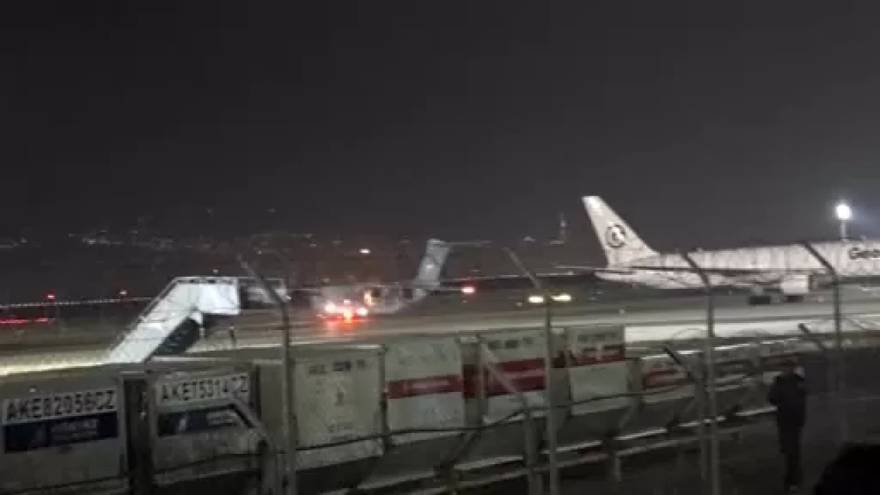 Gürcistan'da şehit düşen 20 askerin naaşlarını taşıyan uçak Türkiye'ye hareket etti