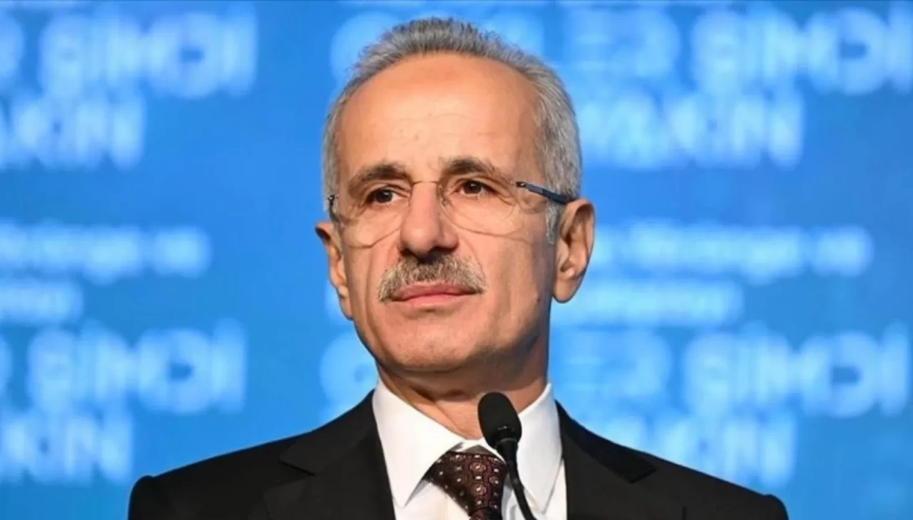 Bakan Uraloğlu’ndan öğretmenler günü mesajı: “Tüm öğretmenlerimize sağlık ve başarı diliyorum”