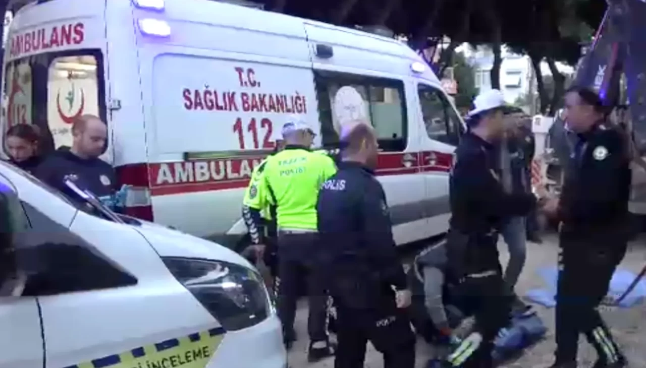 Antalya’da yaşlı adam geri manevra yapan kepçenin altında kaldı: Oğlu gözyaşlarına boğuldu