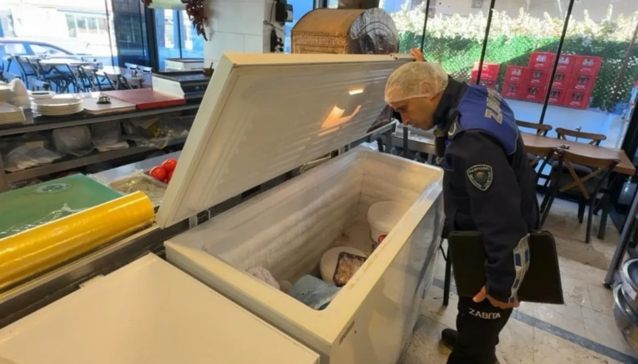 Marmaris’te skandal! Son tüketim tarihi 2019 olan ürünler depoda bulundu