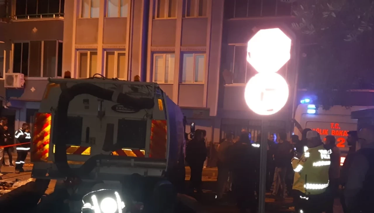 Bursa'da çöp kamyonu geri manevrada yaşlı adamı ezdi: Mustafa Akman hayatını kaybetti