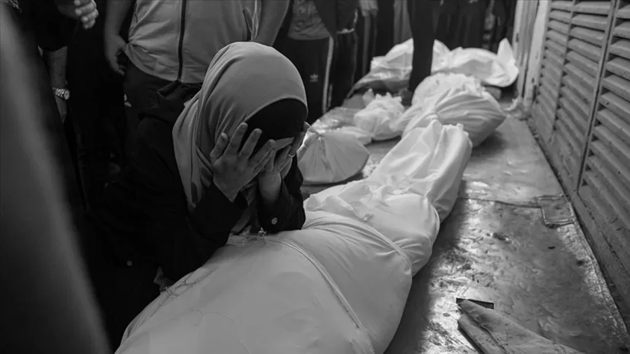 Katil İsrail'in Gazze'ye saldırılarında can kaybı 70 bin 100'e yükseldi
