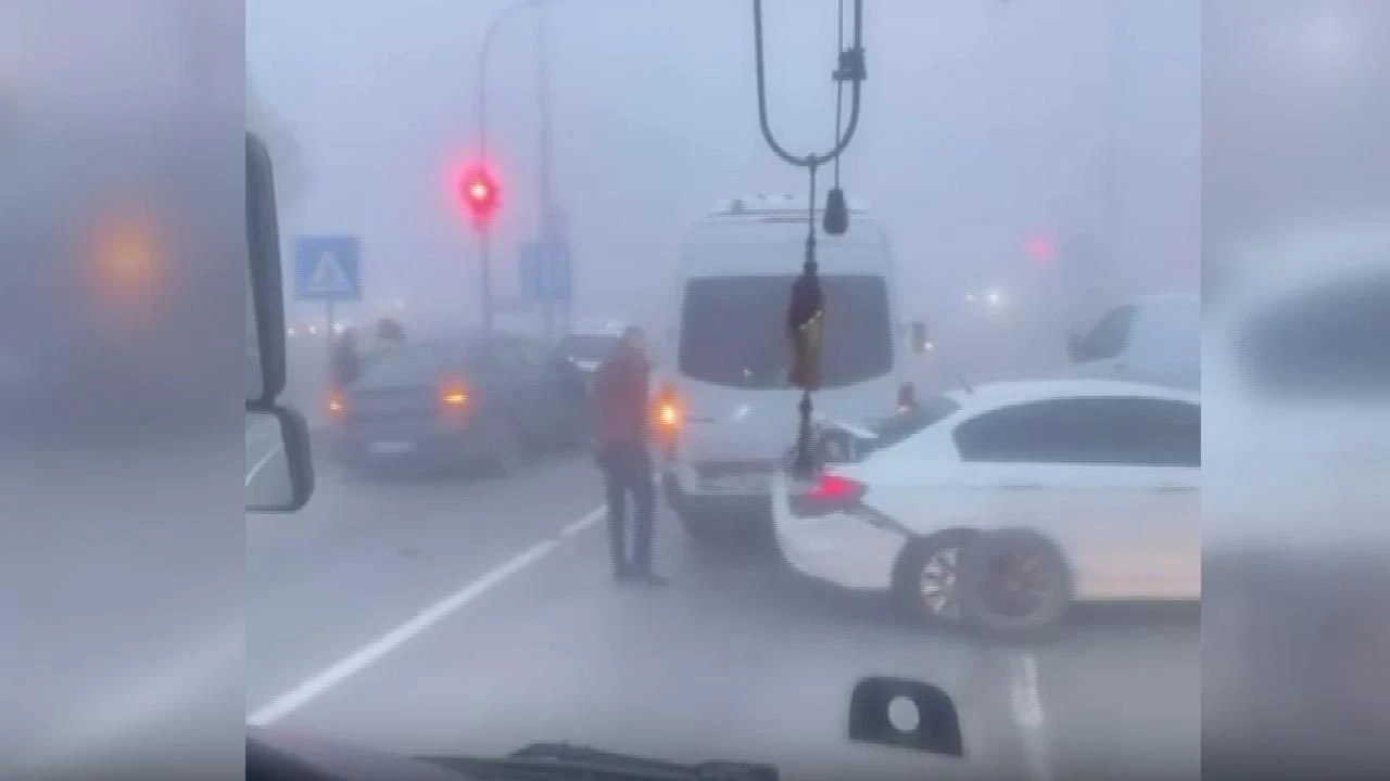 Ankara’da zincirleme kaza: 4 araç birbirine girdi