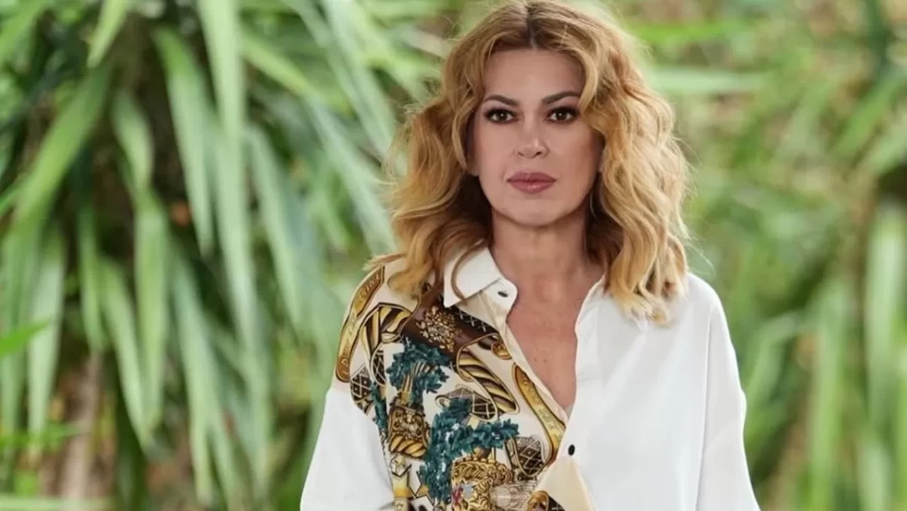 Kıskanmak Dizisinin Şaziye’si İpek Tuzcuoğlu Kimdir? Kaç Yaşında ve Hangi Dizilerde Rol Aldı?