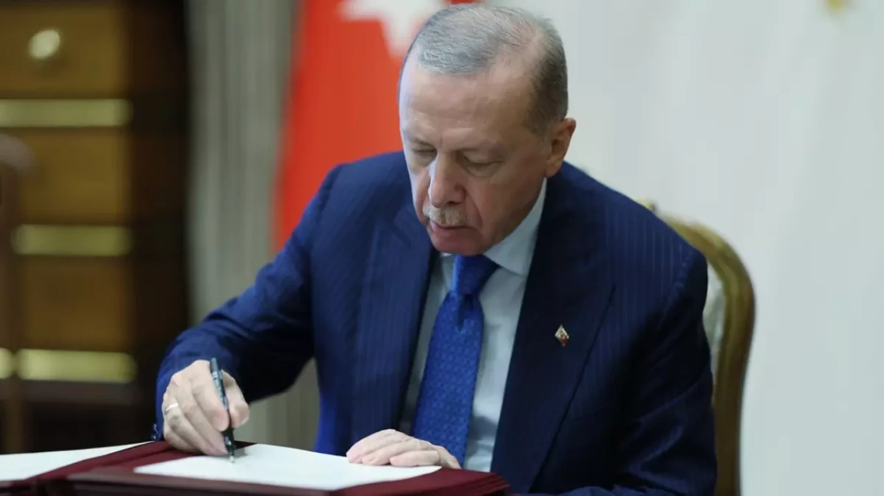 Cumhurbaşkanı Erdoğan imzaladı! Atamalar Resmi Gazete'de