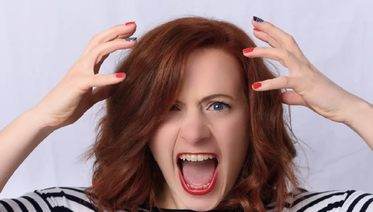 Her ay kendinizi tanıyamıyor musunuz? PMS sendromuna karşı altın taktikler