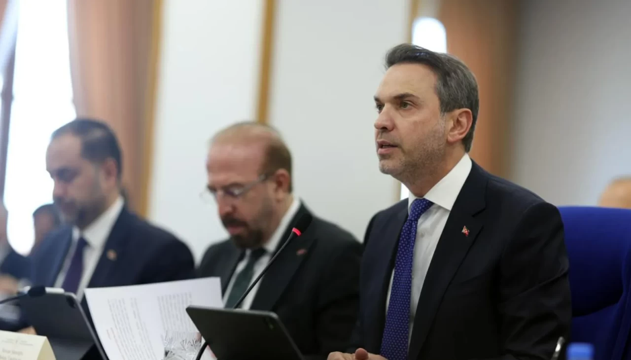Enerji ve Tabii Kaynaklar Bakanı Bayraktar'dan büyük müjde! Türkiye, Avrupa’yı solluyor