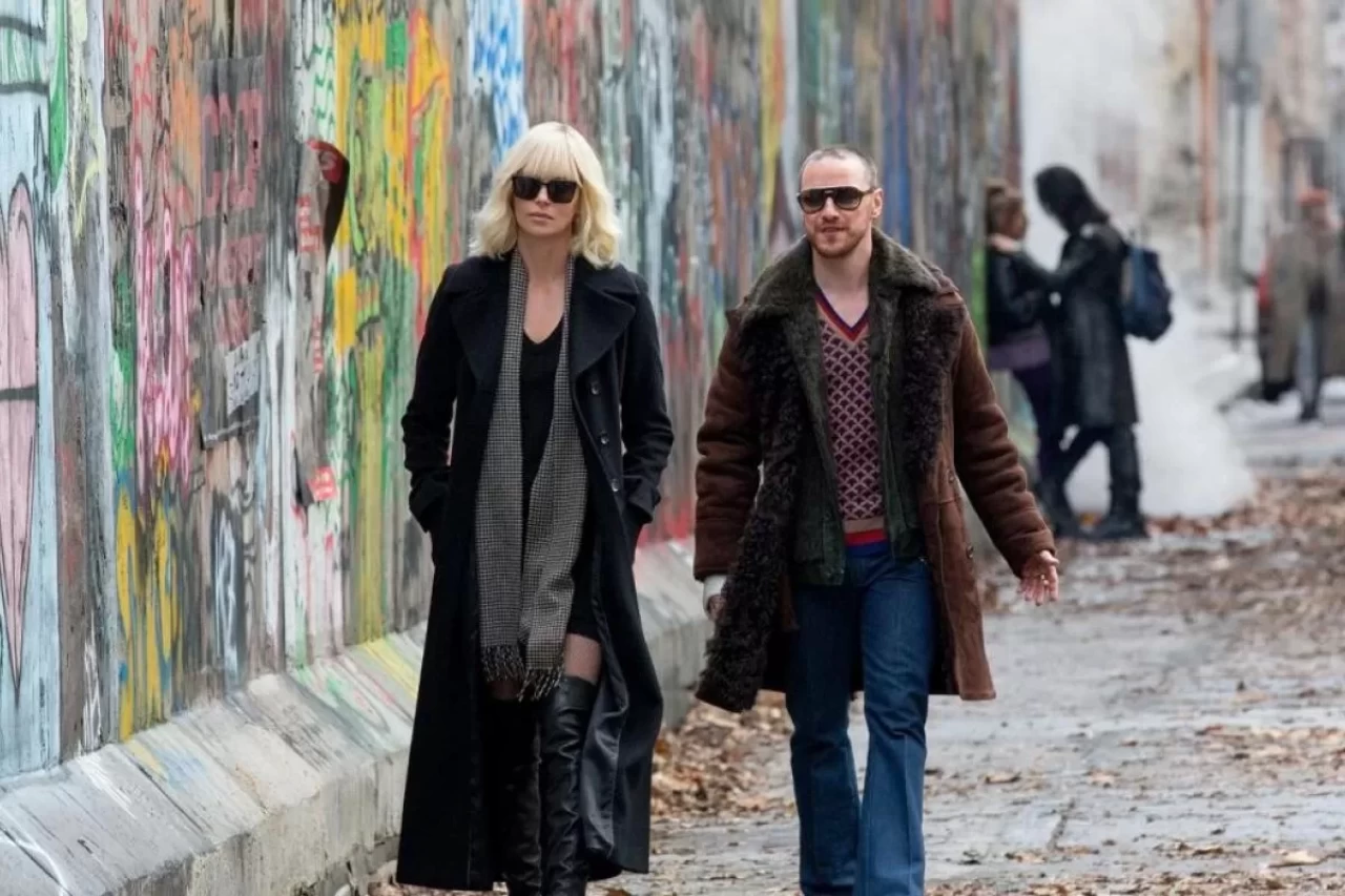 Sarışın Bomba filminin konusu ne, oyuncuları kim ve IMDb puanı kaç?