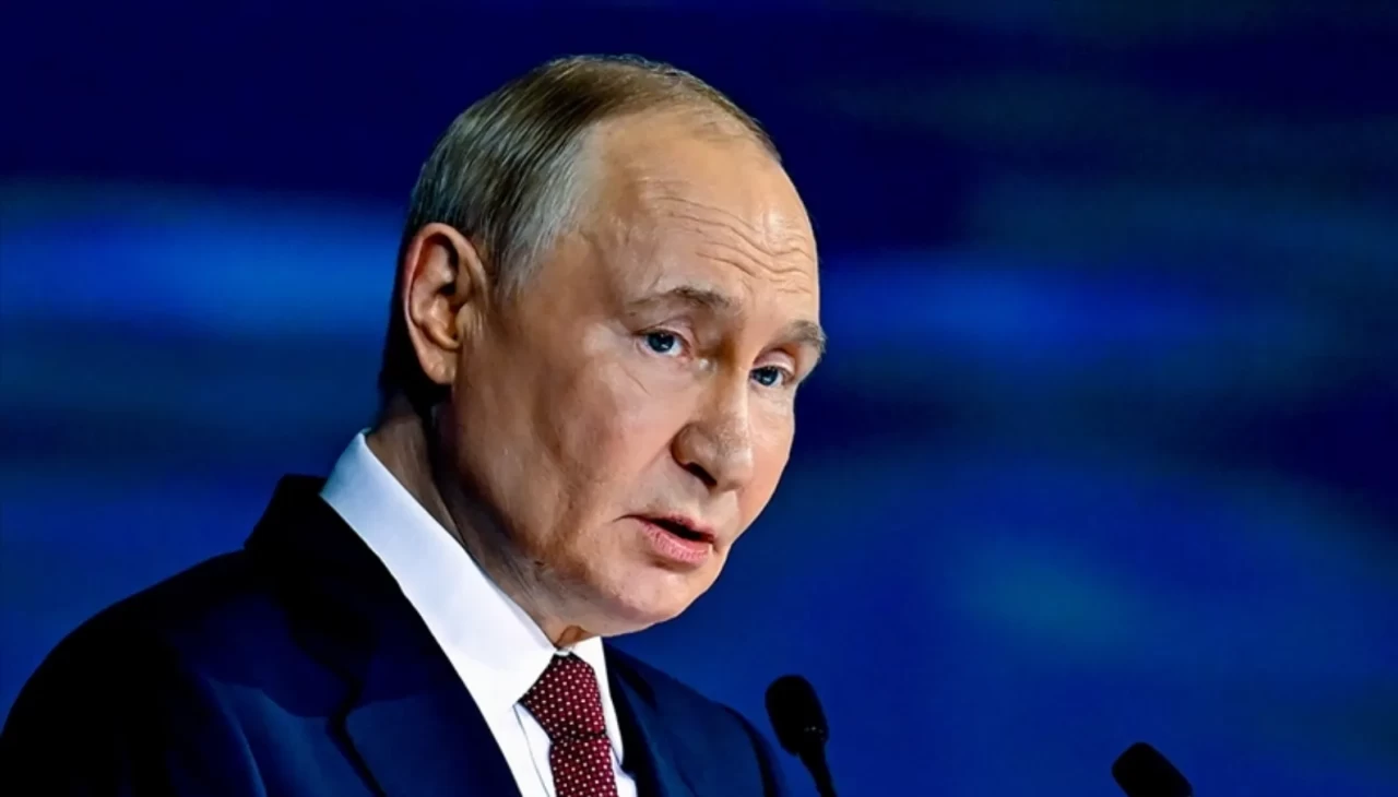 Putin: Ukrayna yönetimi seçim yapmayarak meşruiyetini kaybetti