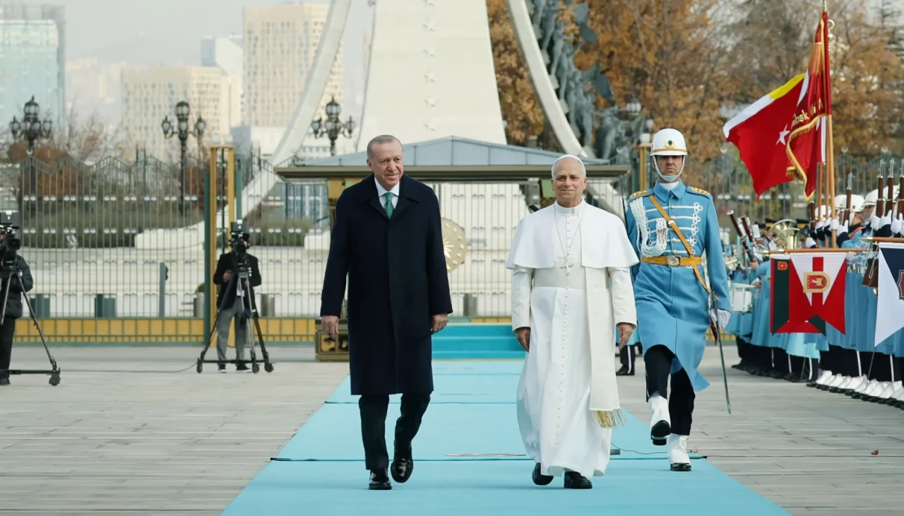 Cumhurbaşkanı Erdoğan, Papa ziyaretini değerlendirdi: Her bakımdan çok anlamlı buluyorum