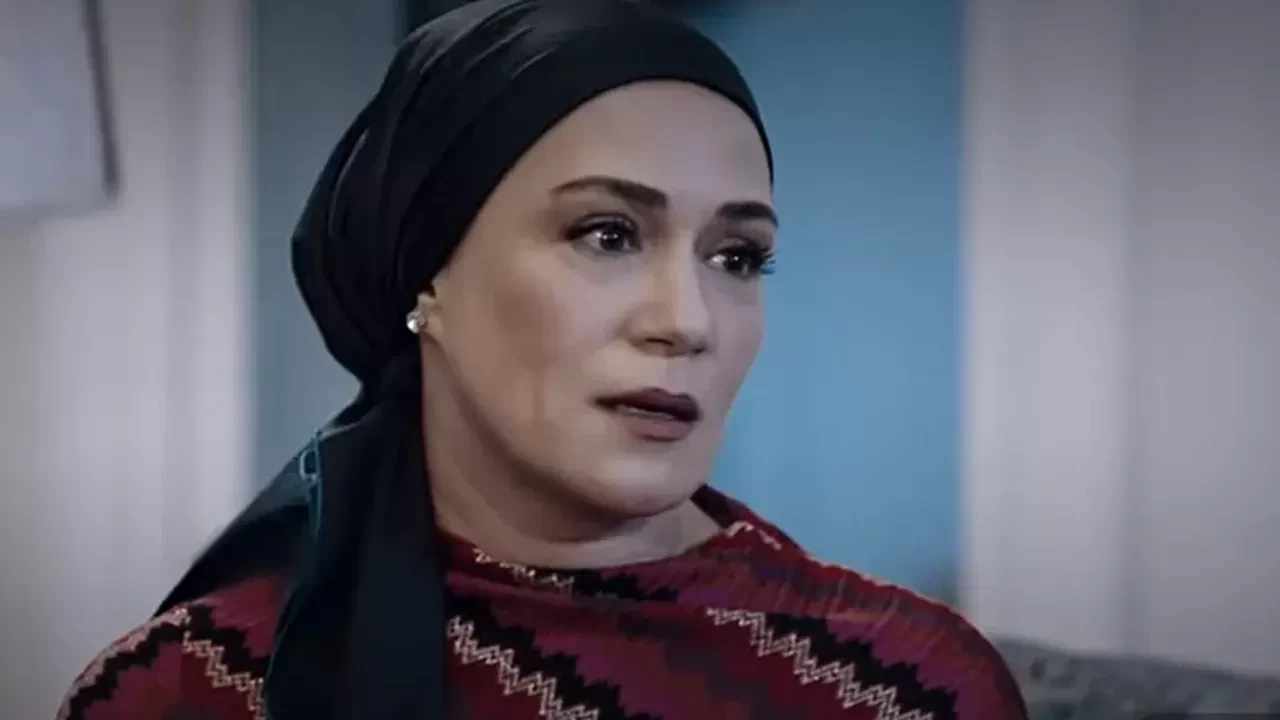 Özge Borak kimdir, kaç yaşında, nereli? Kızılcık Şerbeti'ne Salkım karakteriyle katıldı!