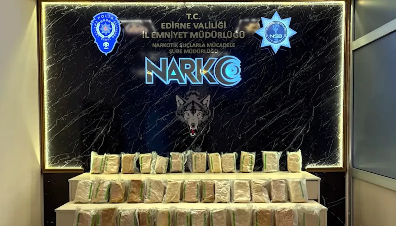 Kapıkule’de zehir sevkiyatı engellendi: 66 kilo yasaklı madde ele geçirildi!