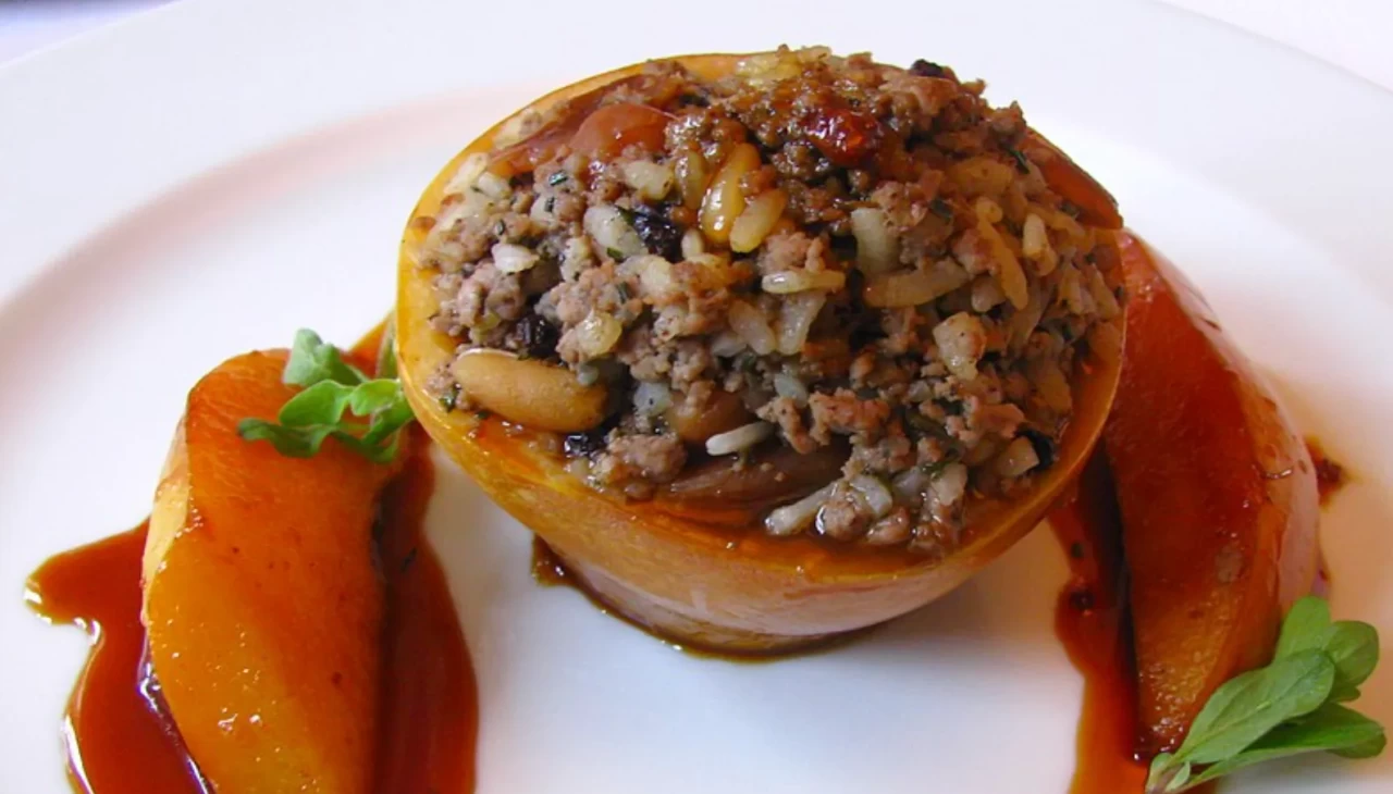 Ayvanın böyle kullanıldığını görmediniz! Ayva Dolması Tarifi Kış Sofralarını Ele Geçiriyor