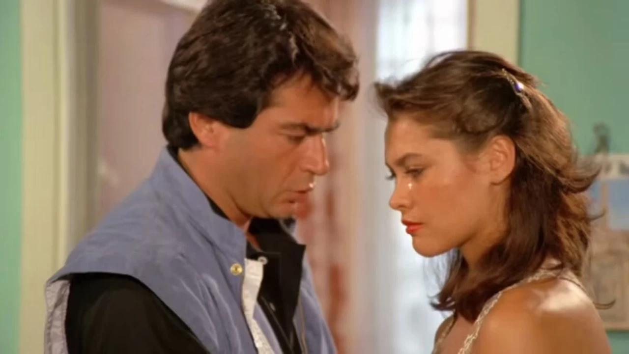 Yeşilçam’ın unutulmaz jönü Salih Güney kimdir, kaç yaşında? Usta oyuncunun hayatı ve rol aldığı film-diziler şaşırttı!